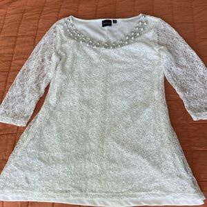 La vanya ivory blouse for woman medium size 3/4 sleeve with silver lace overlay